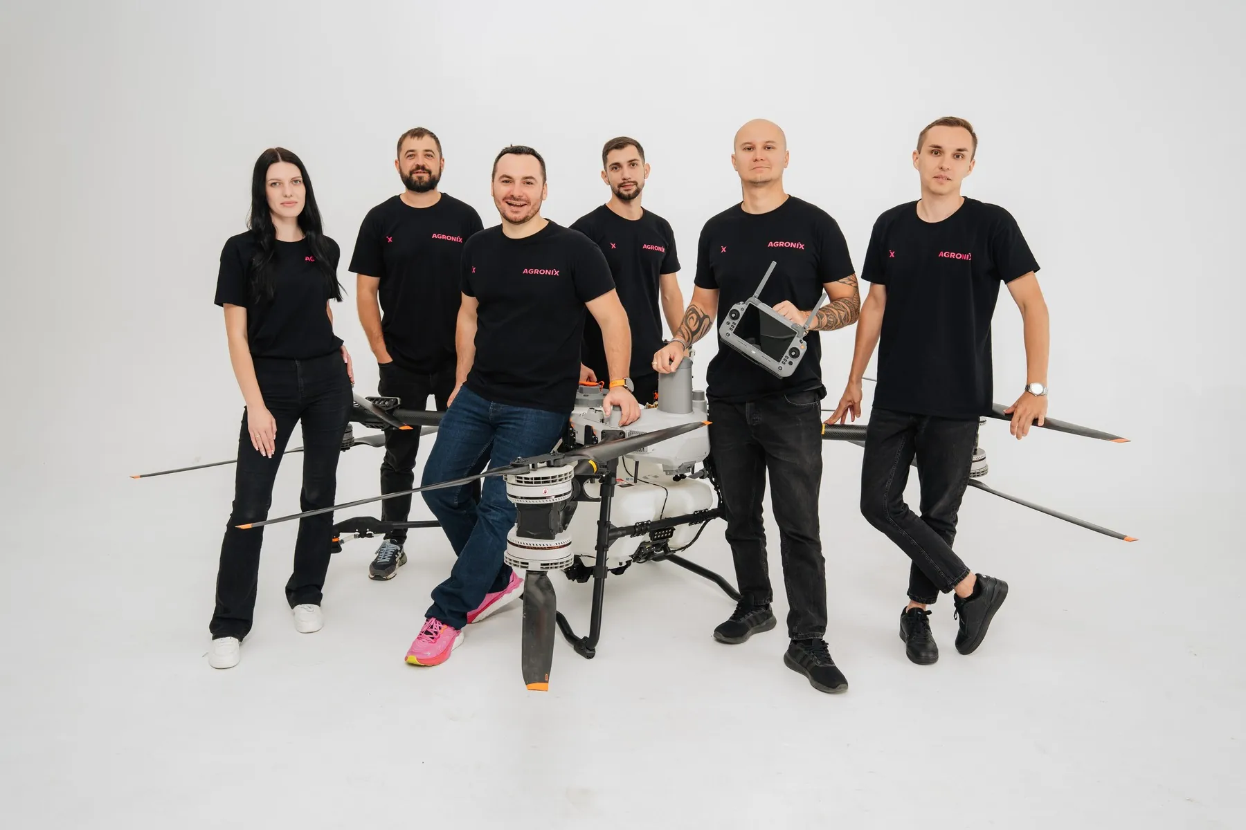 Команда AGRONIX на виробничому майданчику